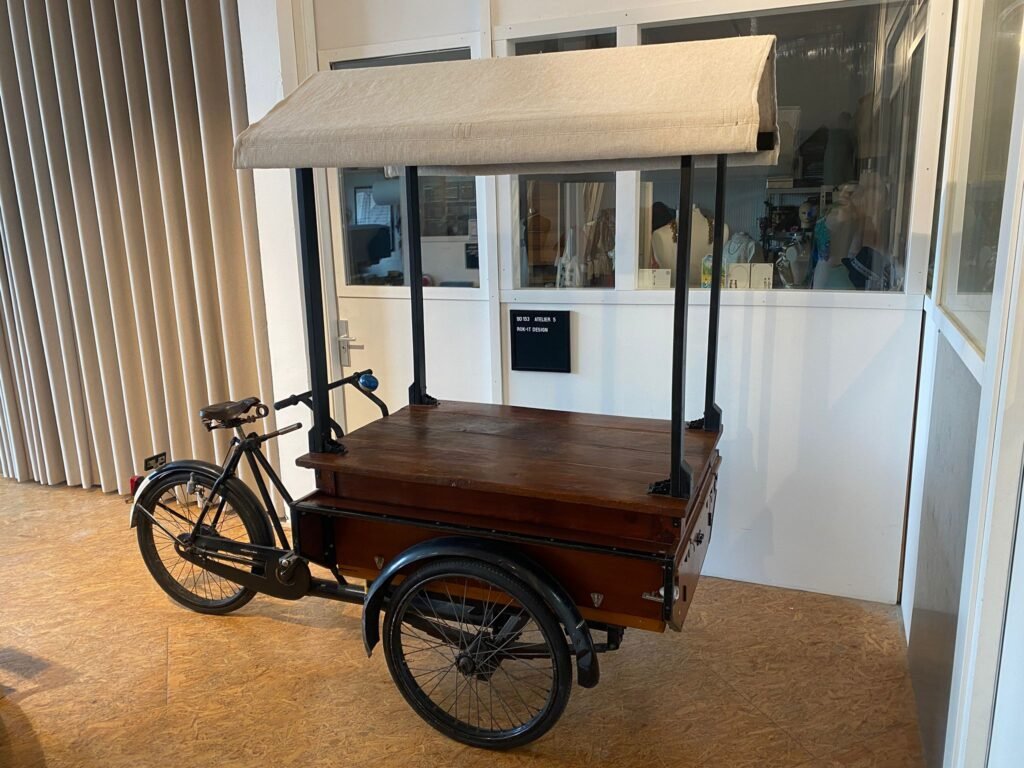 Koffie op locatie | Vintage Gazelle PTT bakfiets | Kuub Coffee Events